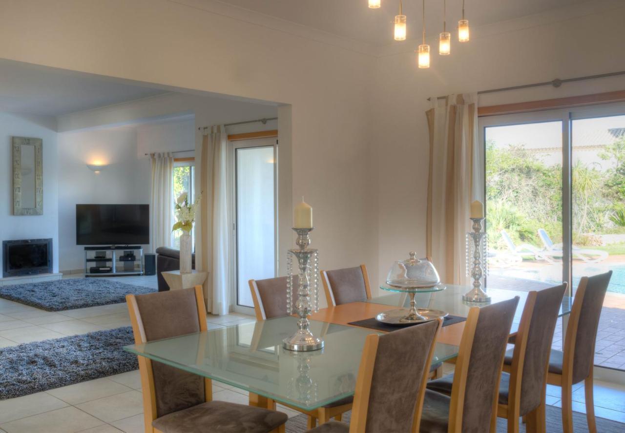 Villa Montanha, Luxury Coastal Villa, With Swimming Pool, Loungers And Alfresco Dining, 10 Min Walk To The Beautiful Praia Da Luz Beach, Shops, Bars And Restaurants! Exterior foto